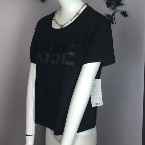 Last One❤️NWT ATHLETA RISE Crop Tee Top Shirt Black Medium - Picture 4 of 8